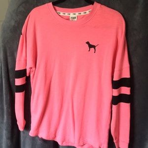 VS pink long sleeved shirt xs